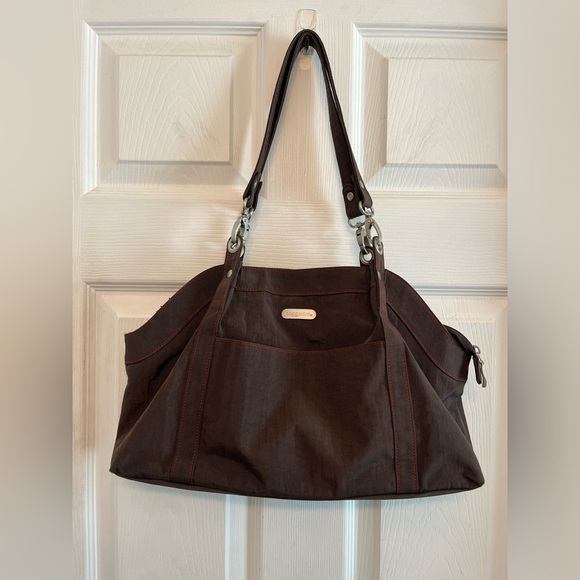 Baggallini Handbags - Baggallini chocolate brown purse
